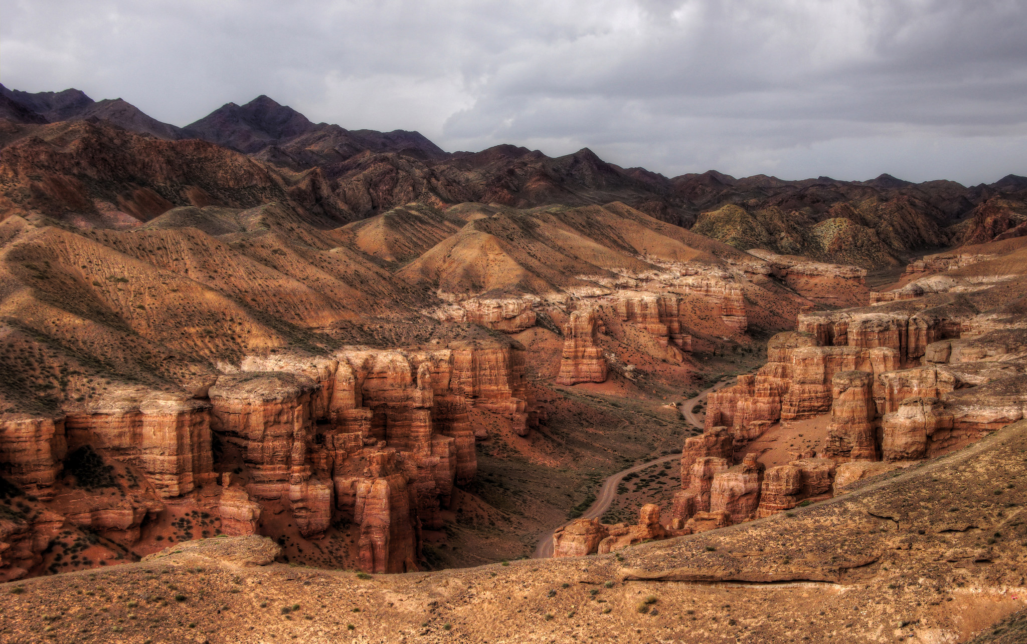 Charyn.Canyon.original-t.jpg